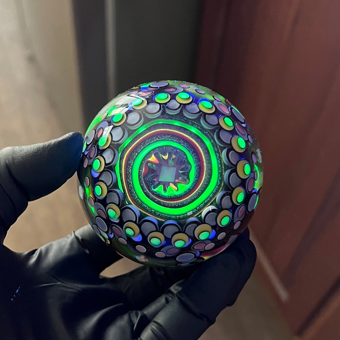 3inch UV Opal Eater Cave Marble and Stand Set