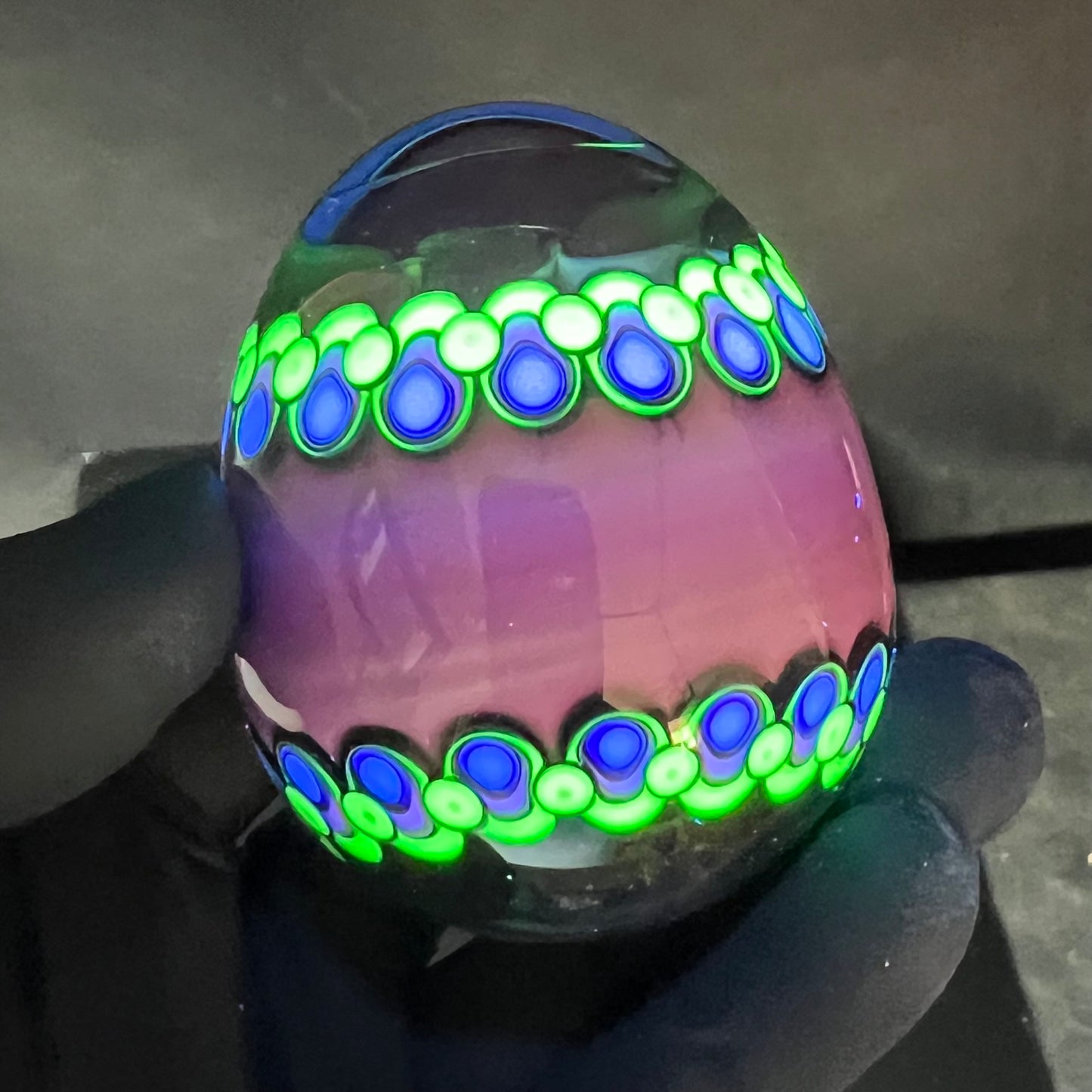 UV Easter Eater Egg