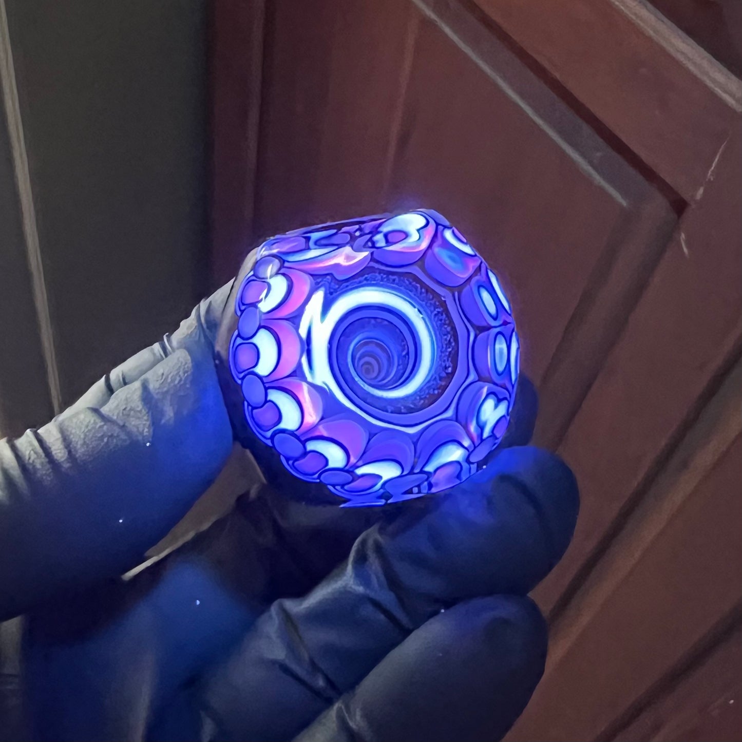 UV Vortex Marble Stand