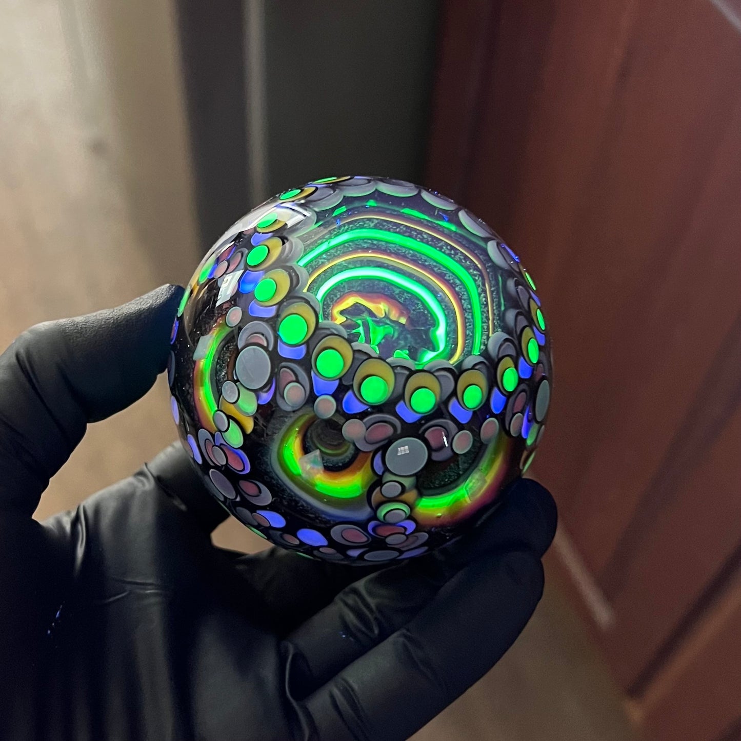 3inch UV Opal Eater Cave Marble and Stand Set