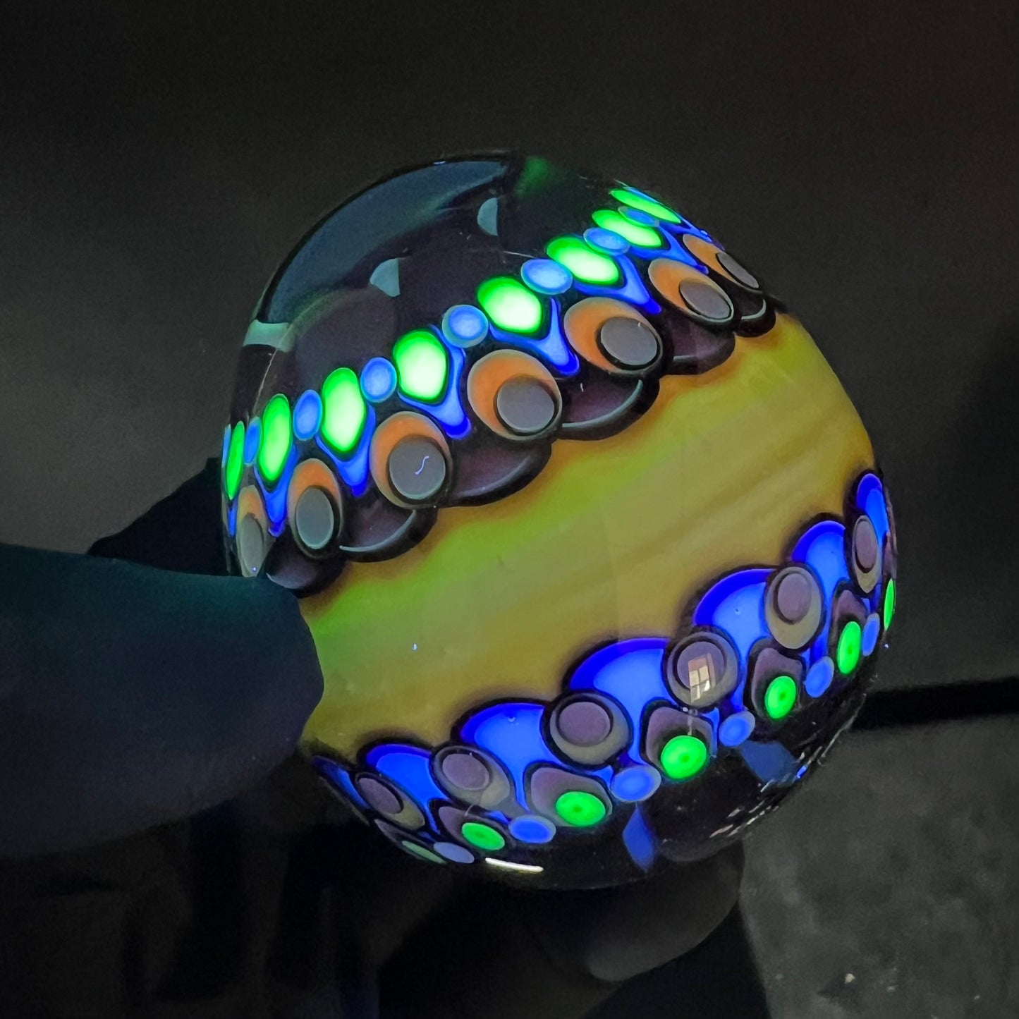 UV Easter Eater Egg