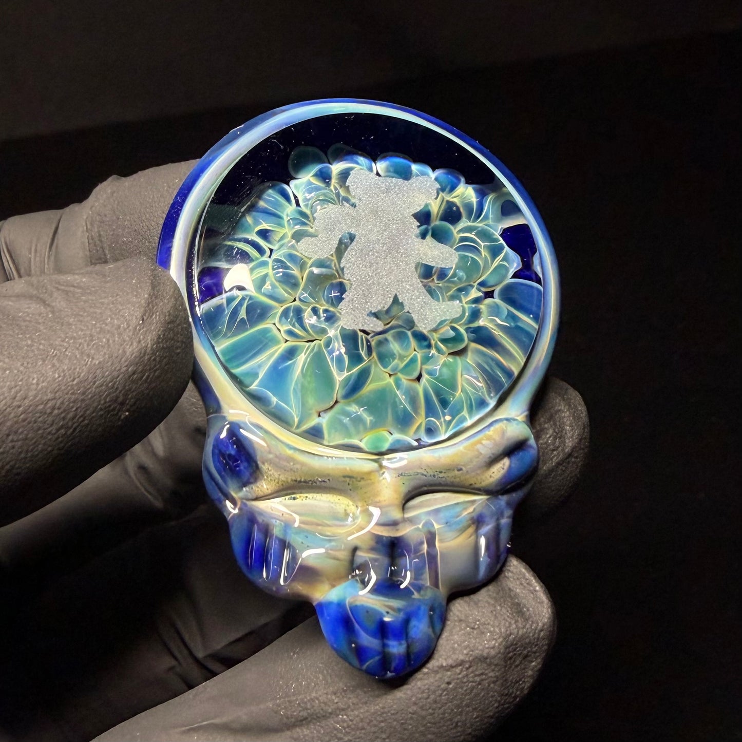Stealie Pendant With Dancing Bear