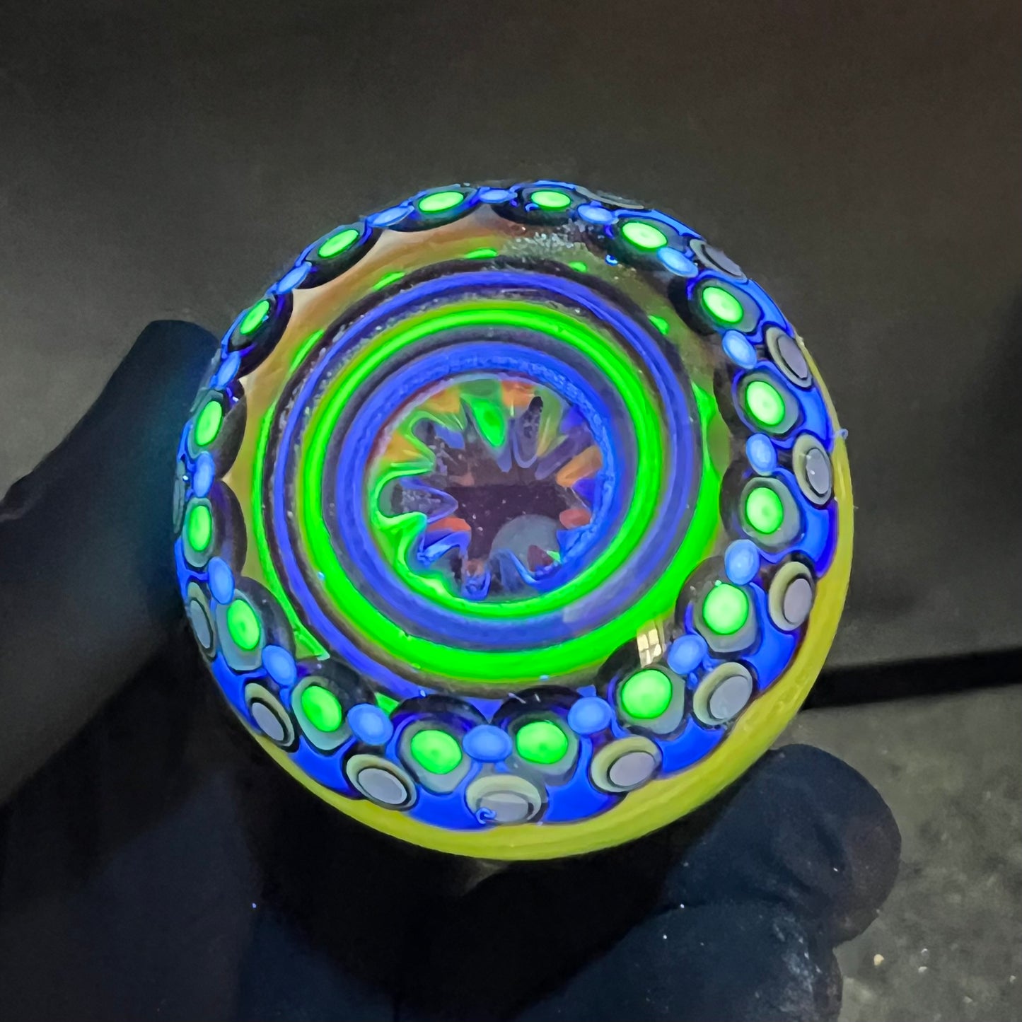 UV Easter Eater Egg