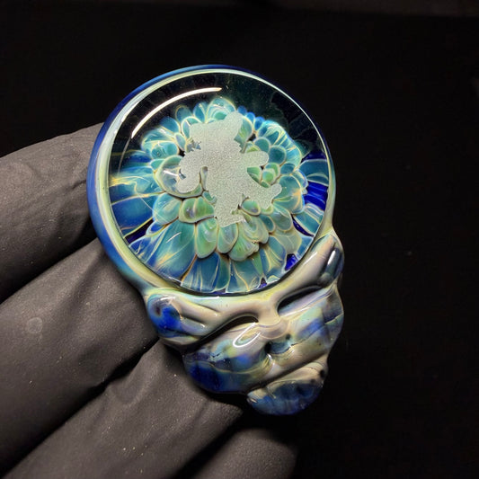Stealie Pendant With Dancing Bear